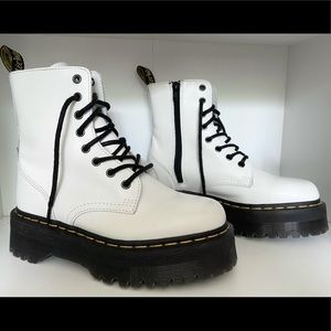 Dr. Martens Size 7